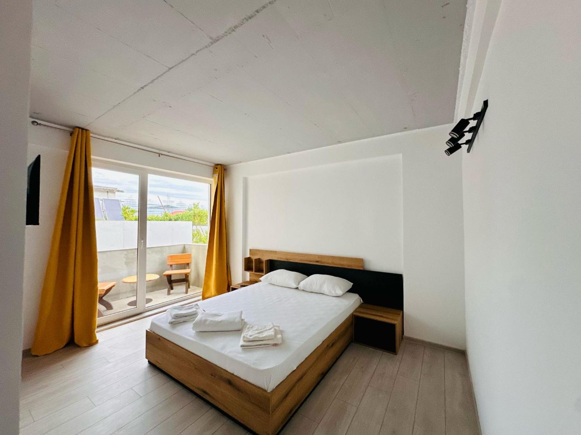 Casa Bucuria Hotel Костинещи Екстериор снимка