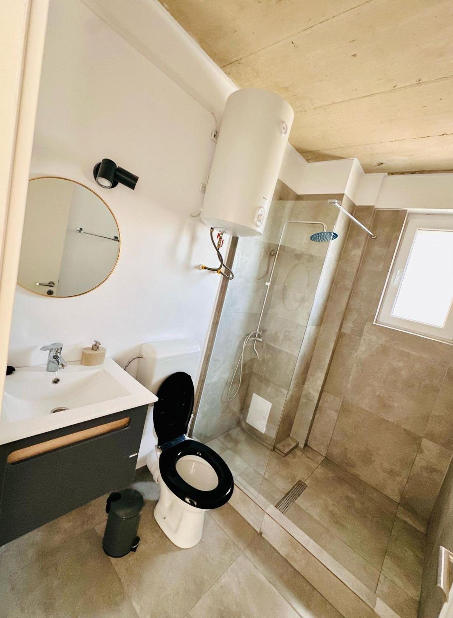 Casa Bucuria Hotel Костинещи Екстериор снимка